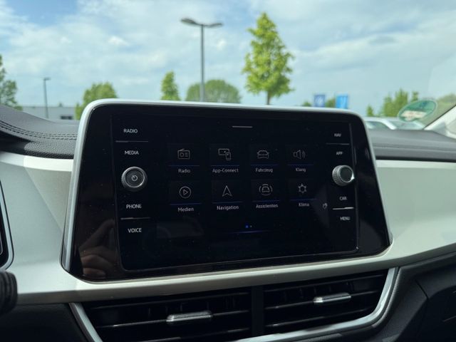 T-Roc Move 1.0 TSI Navi Apple CarPlay Rear View