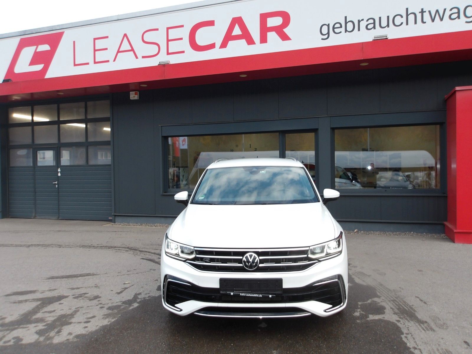 Volkswagen Tiguan R-Line *MATRIX*AHV*RFK*EXP. 20990* imagem 2