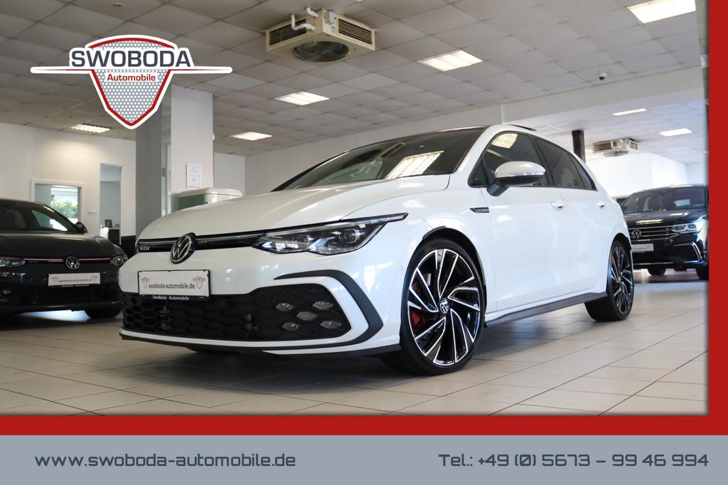 Volkswagen Golf VIII GTD AHK HUD STHZ Matrix Pano Kamera 2021
