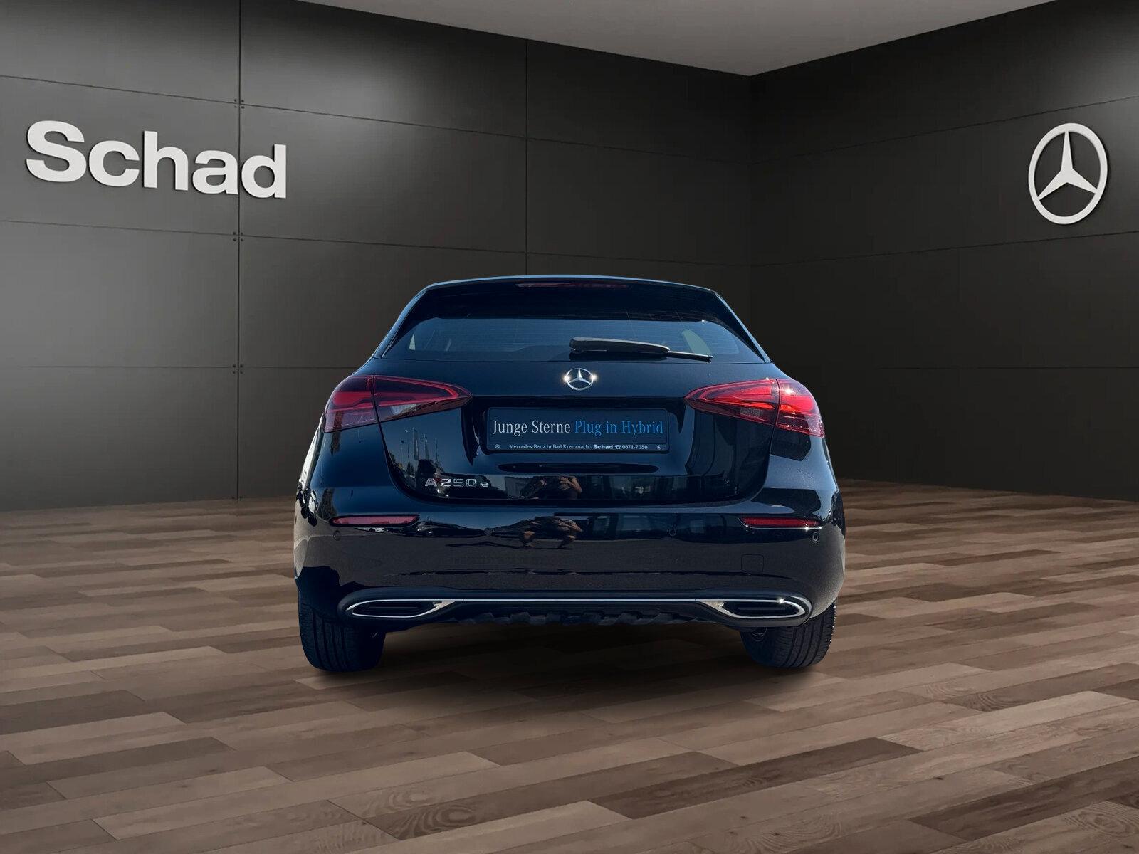 Mercedes-Benz A 250 e PROGRESSIVE +NAVI+LED+KAMERA+ASSIST+SHZ+