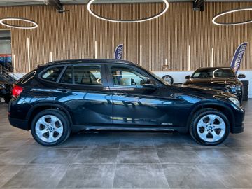 BMW X1 18 d xDrive *PANO*NAVI*PDC*AHK*TEMPOMAT*SHZ*