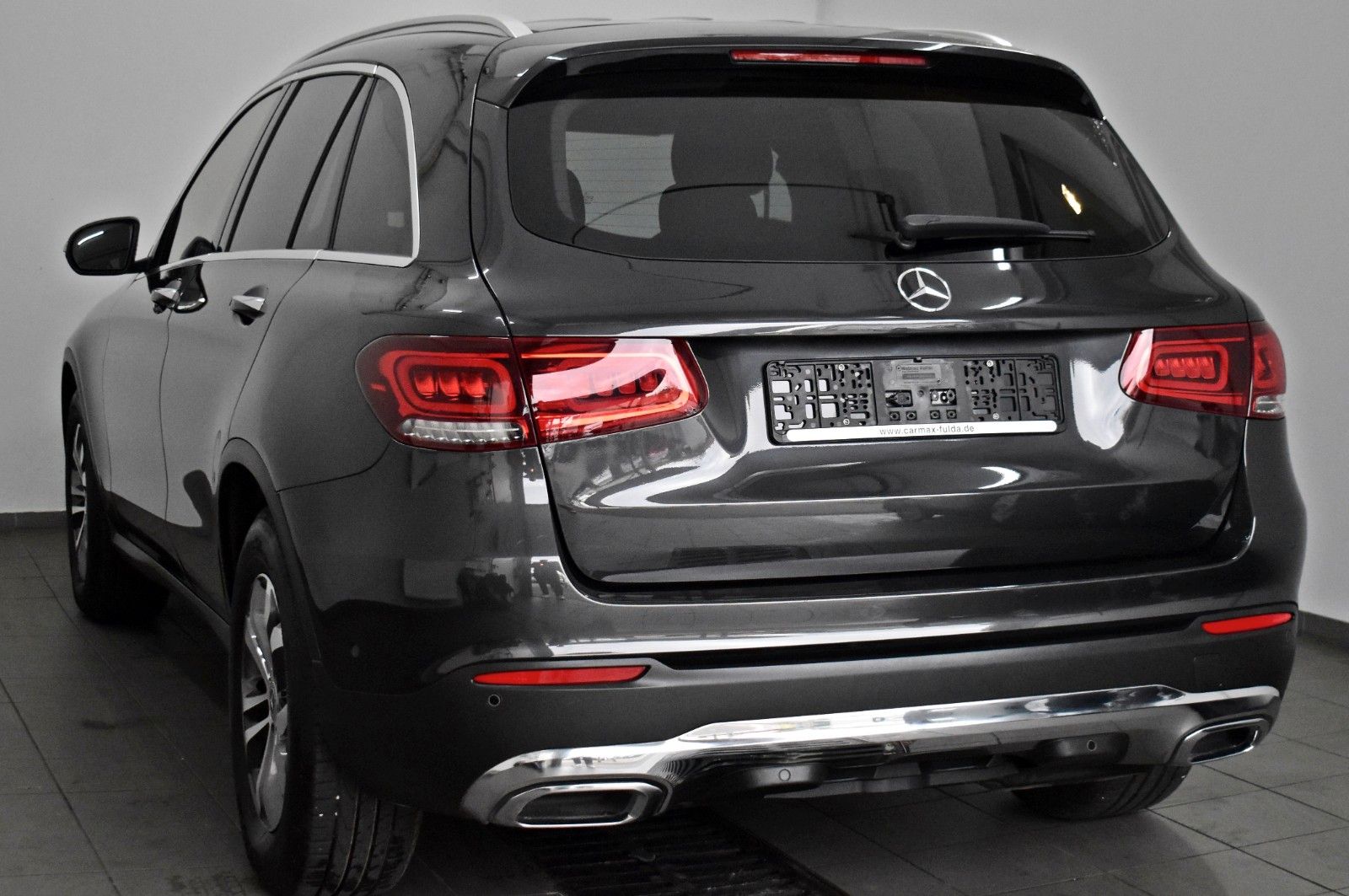 Fahrzeugabbildung Mercedes-Benz GLC 220d 4M Navi,LED,Kamera,Park-Paket,SR+WR