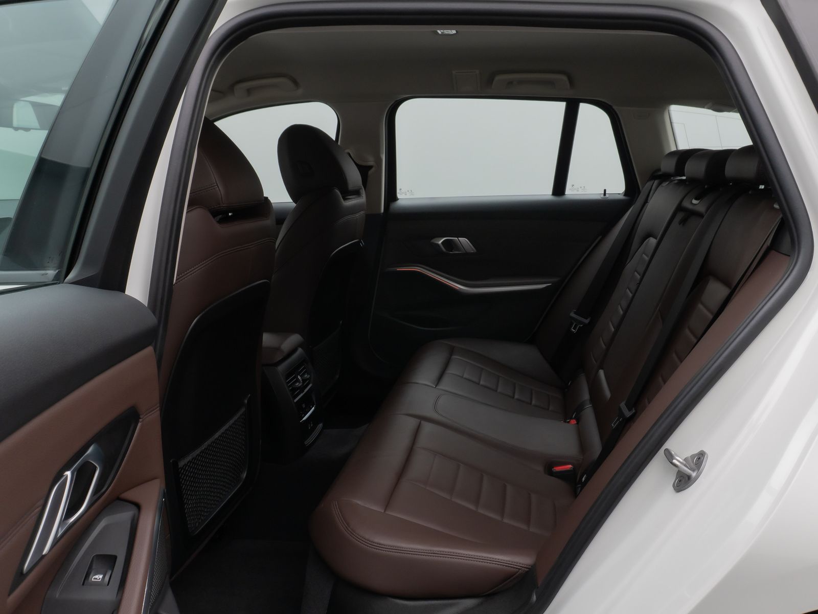 Fahrzeugabbildung BMW 330e xD Luxury Line 360°Laser HUD Komfort Sport