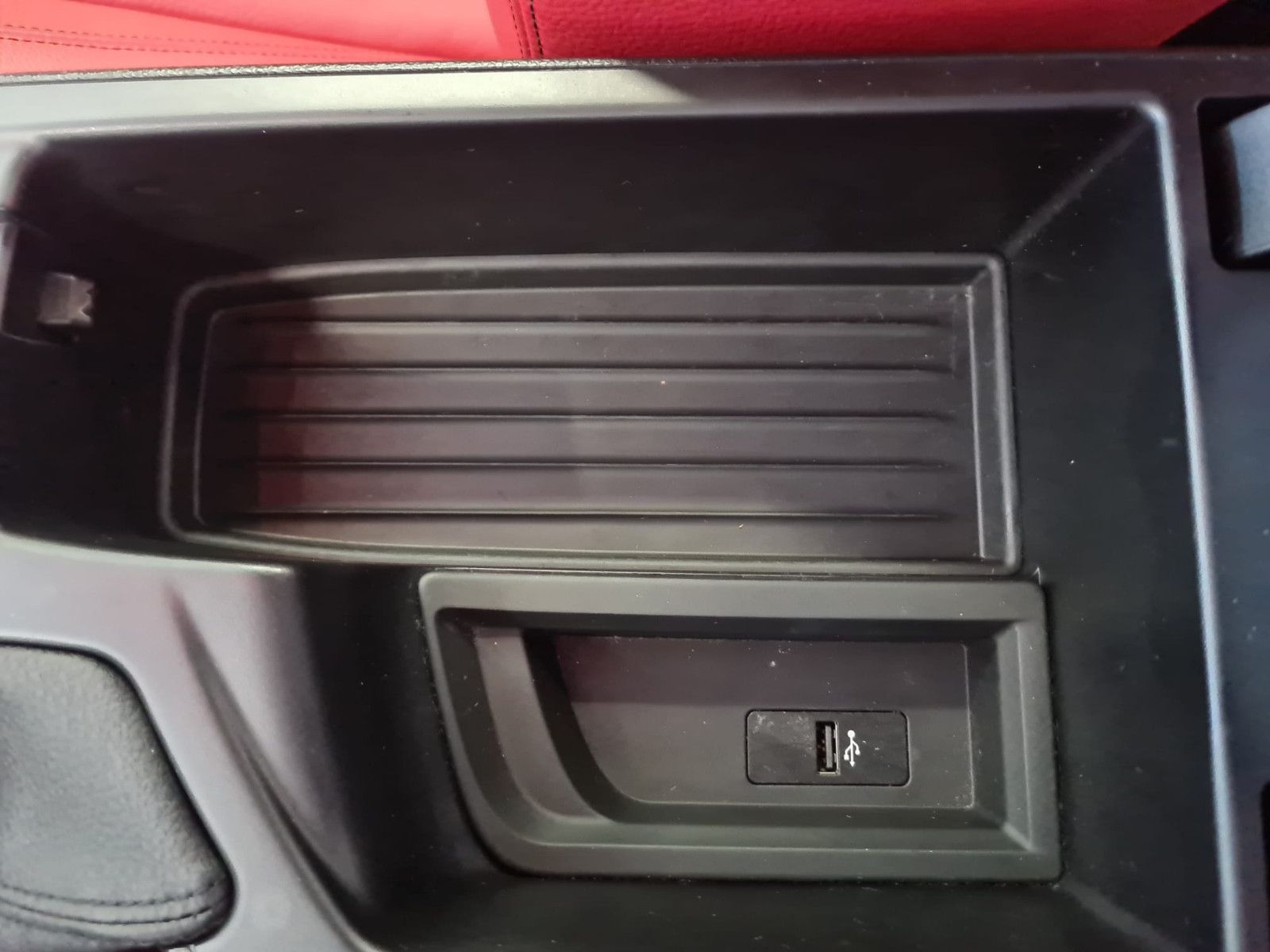 Fahrzeugabbildung BMW 220i Coupe Sport Line / NAVI / PDC / 1. Hand