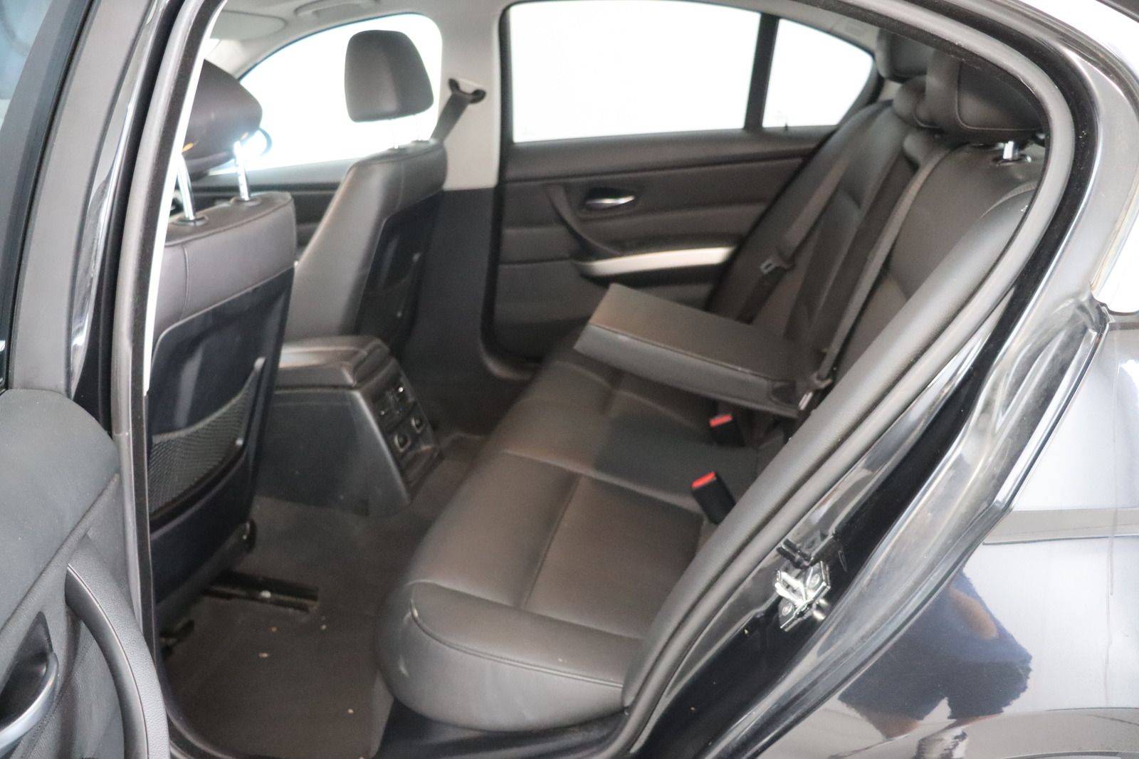 Fahrzeugabbildung BMW 325 i * Xenon * SD * Leder