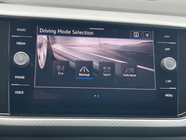 T-Cross 1.5 TSI DSG Active LED/Kamera/ACC/Navi