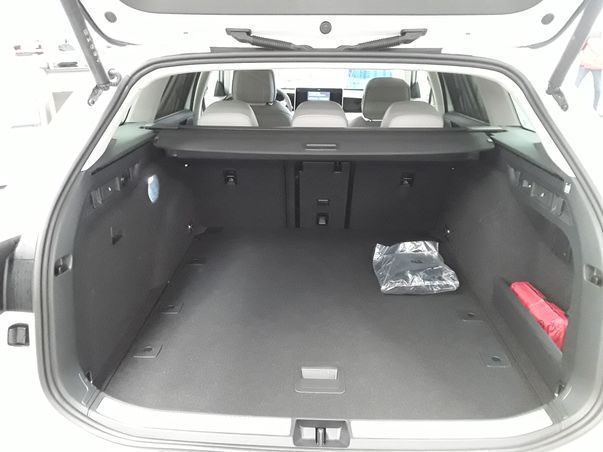 Volkswagen Passat Variant - Bild 8