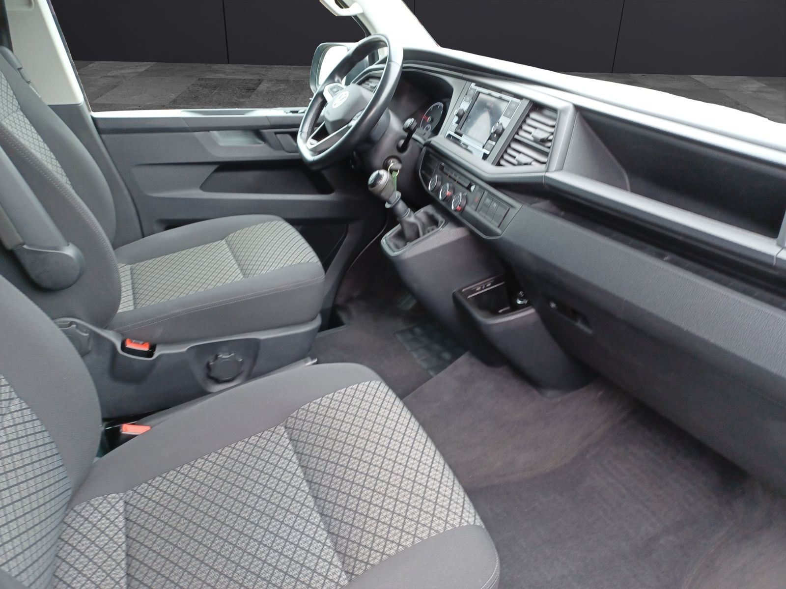 Fahrzeugabbildung Volkswagen T6 Multivan T6.1 TDI Family KLIMA VORB. AHK PDC