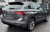 Volkswagen Tiguan Highline "R" 4Motion NAV+PANO+AHK+RFK+LED - VW Tiguan Gebrauchtwagen in Wuppertal