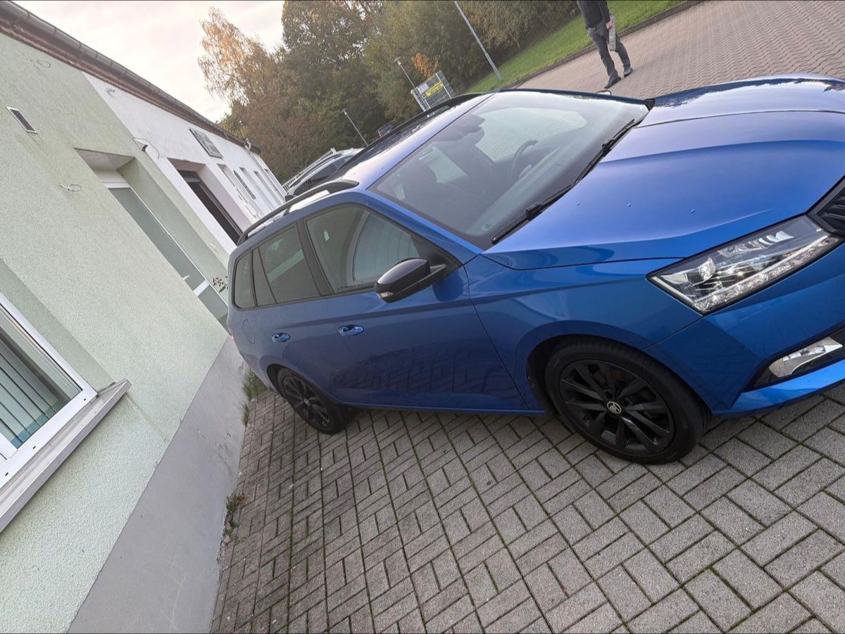 Fahrzeugabbildung SKODA Fabia Combi Style/ unfallfrei