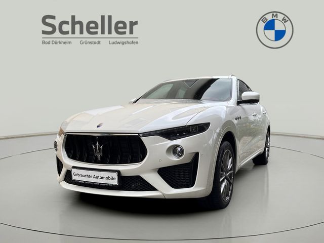 Maserati Levante GTS Q4 Panorama 360° Kamera