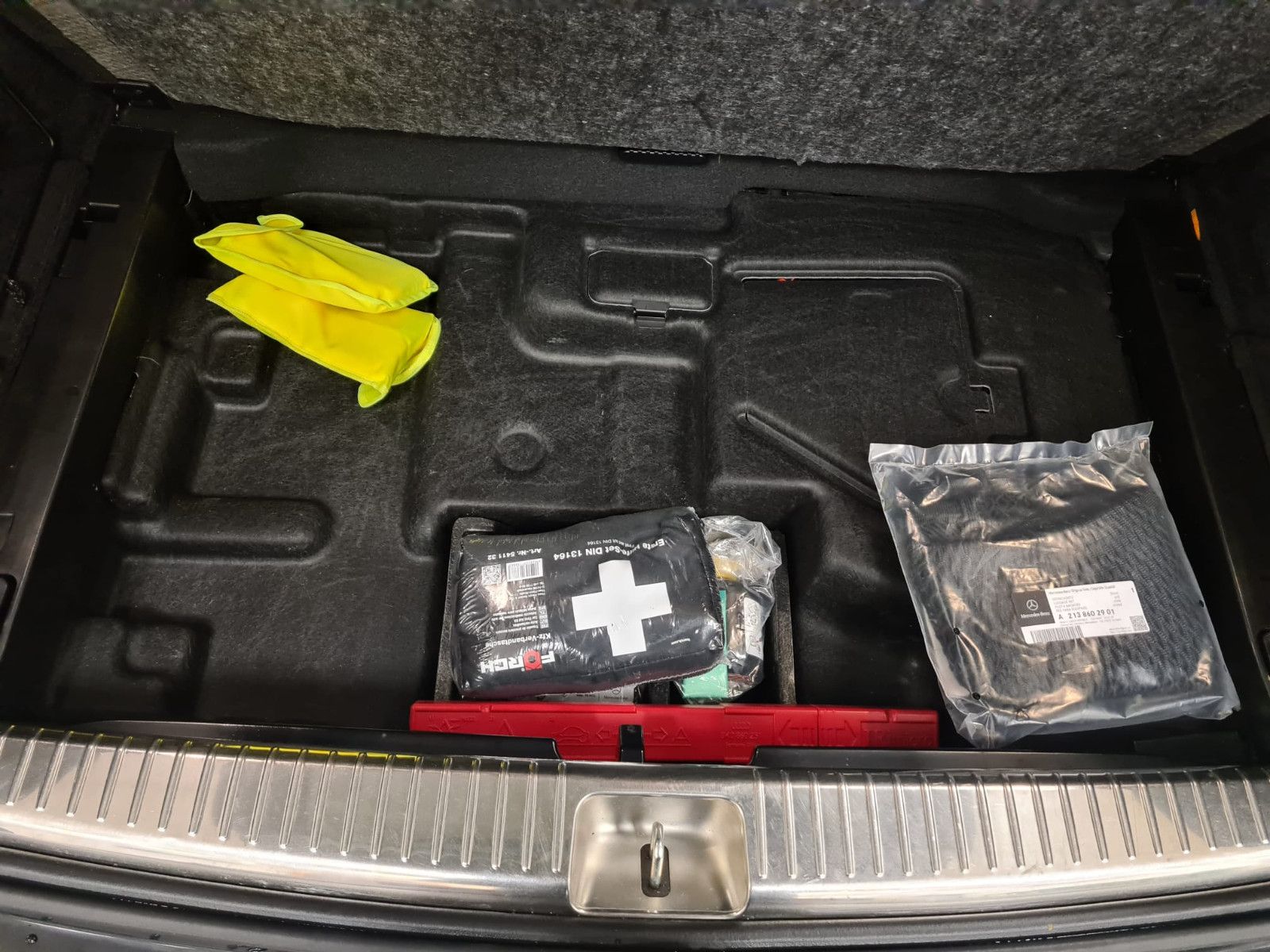 Fahrzeugabbildung Mercedes-Benz C 200 NIGHT EDITION / KAMERA / GEPFLEGT