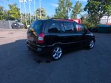 Opel Zafira Opc 2.0 Turbo 7 Sitzer - Opel Zafira aus 2003: 2.2