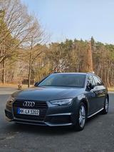 Audi A4 Avant 2.0 TFSI ultra 3x S-Line Black  - Audi A4 mit Benzin-Antrieb: Kombi, 3.0