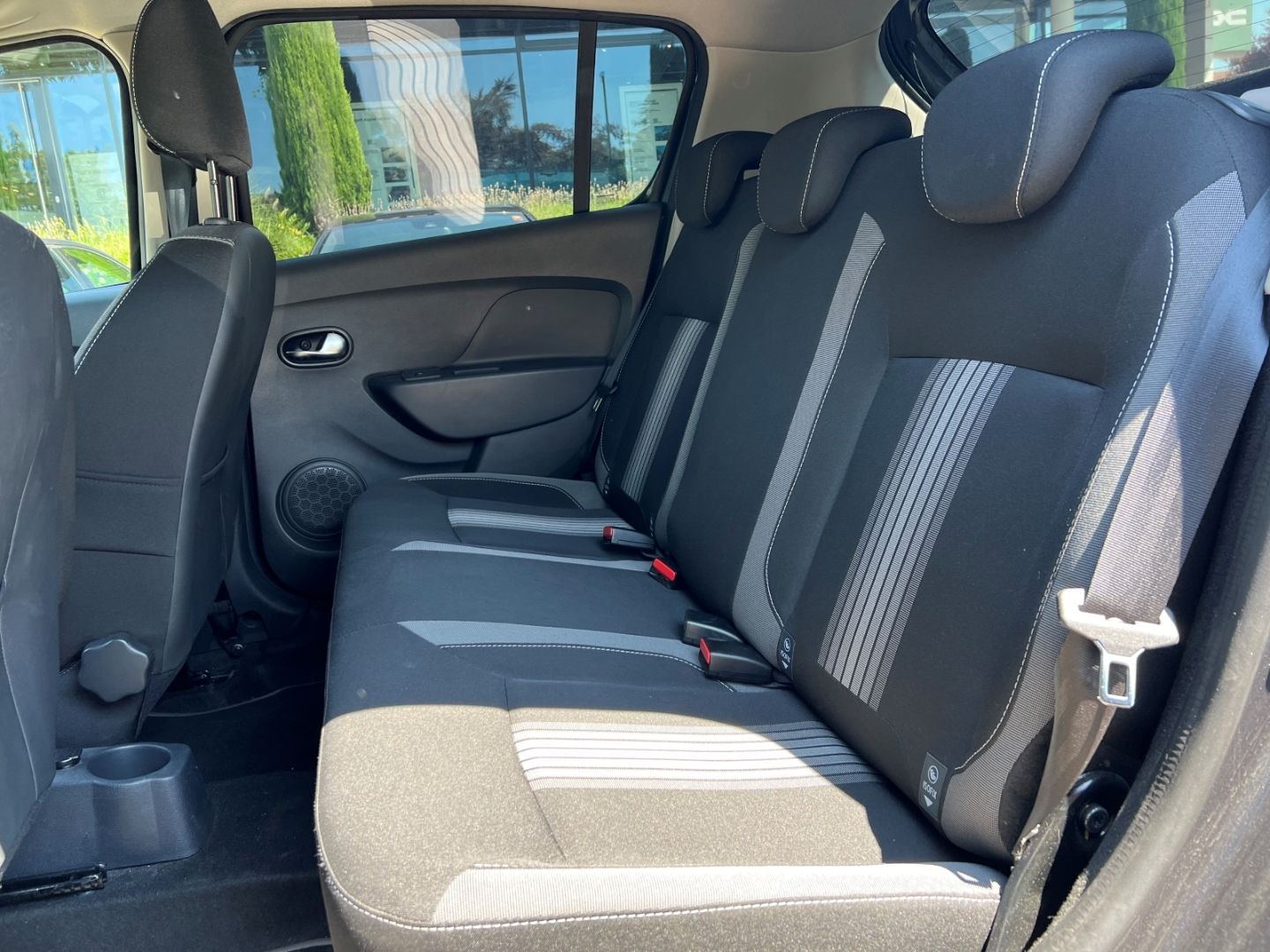 Fahrzeugabbildung Dacia Sandero II Stepway Celebration TCE 100 ECO-G Nav