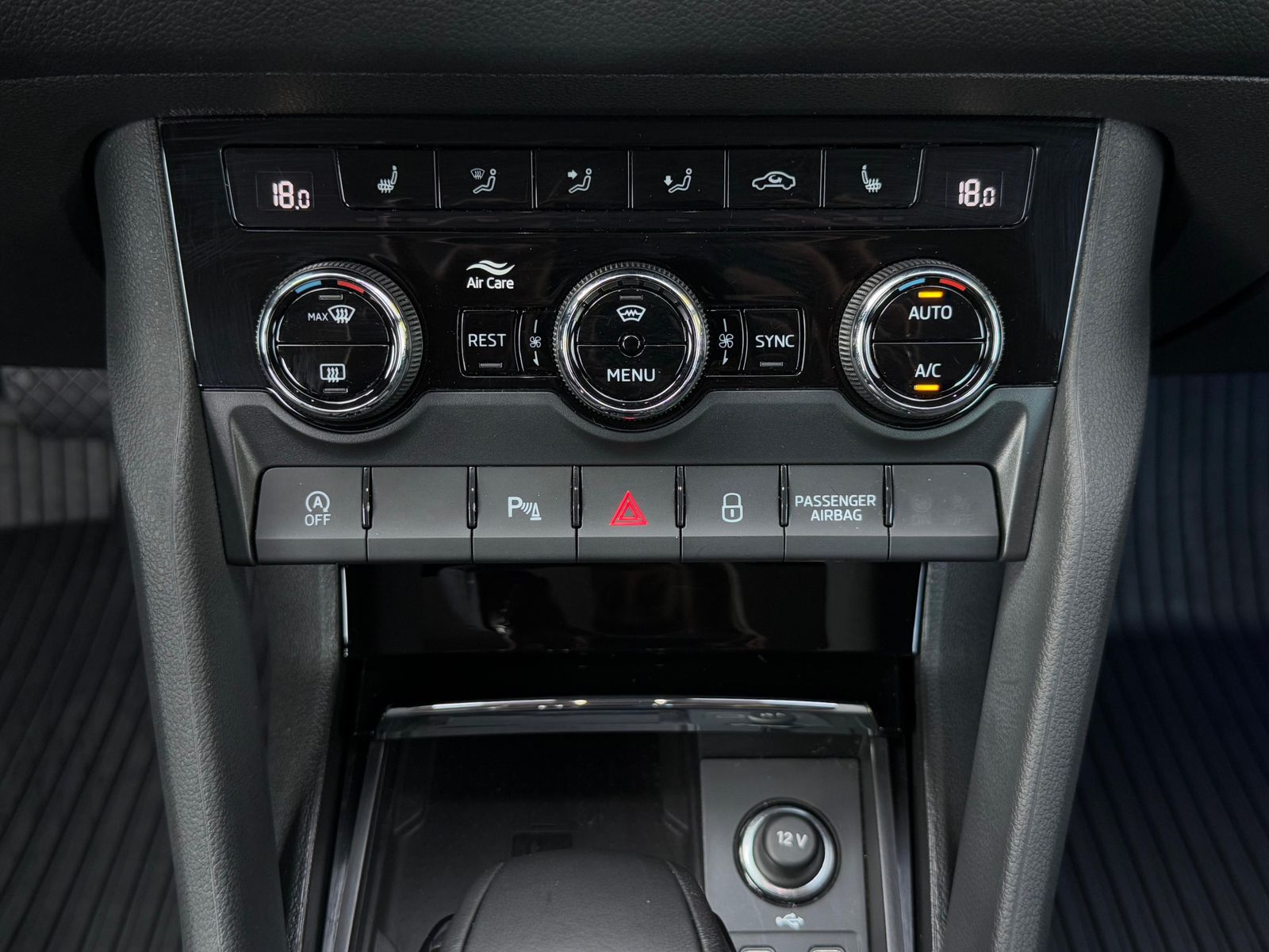 Fahrzeugabbildung SKODA Kodiaq 2.0 TSI DSG 4x4 Style MATRIX+KAM+ACC+VIRT