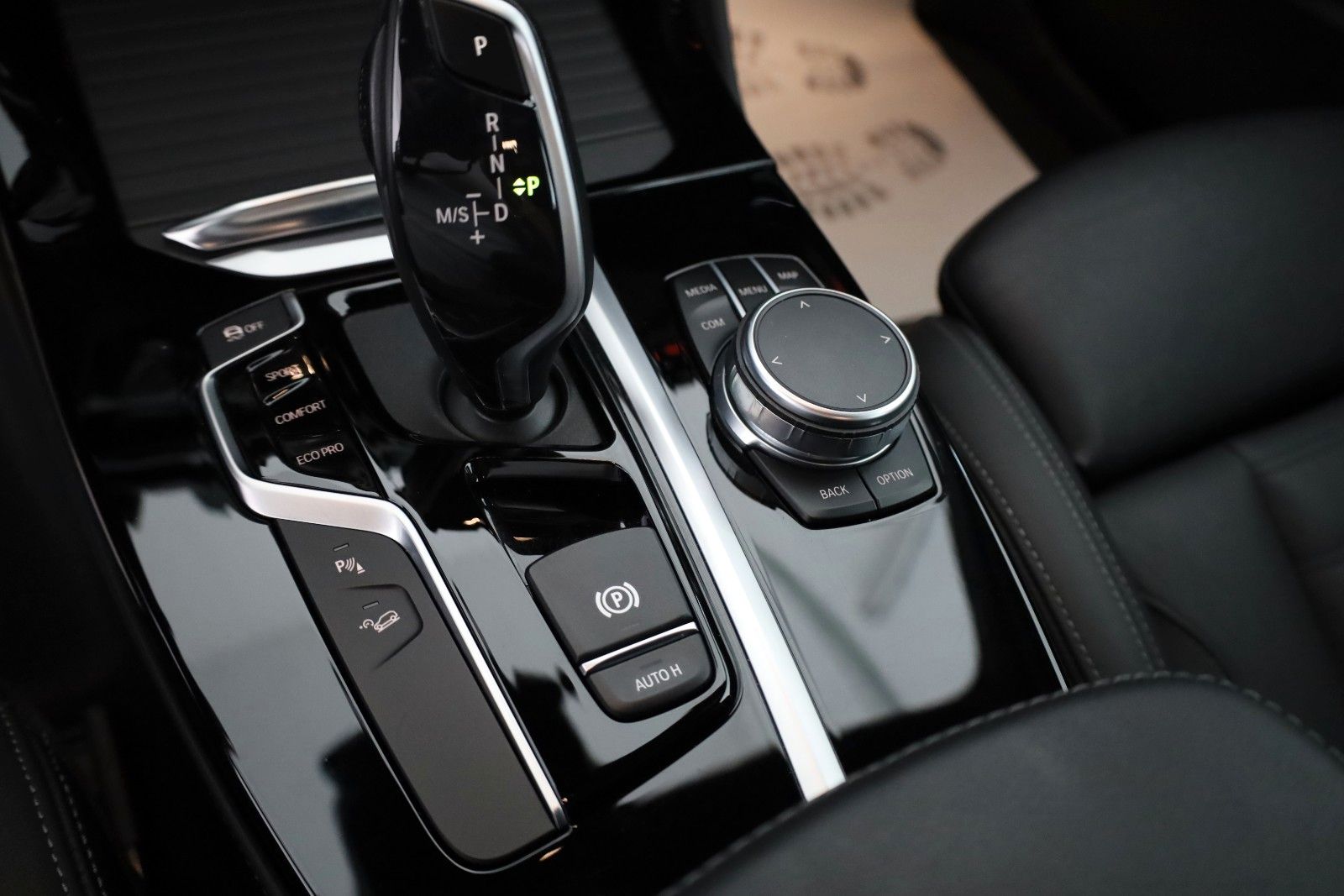 Fahrzeugabbildung BMW X4 xDrive 20 d xLine,Leder,Navi,LED,SH,Kamera