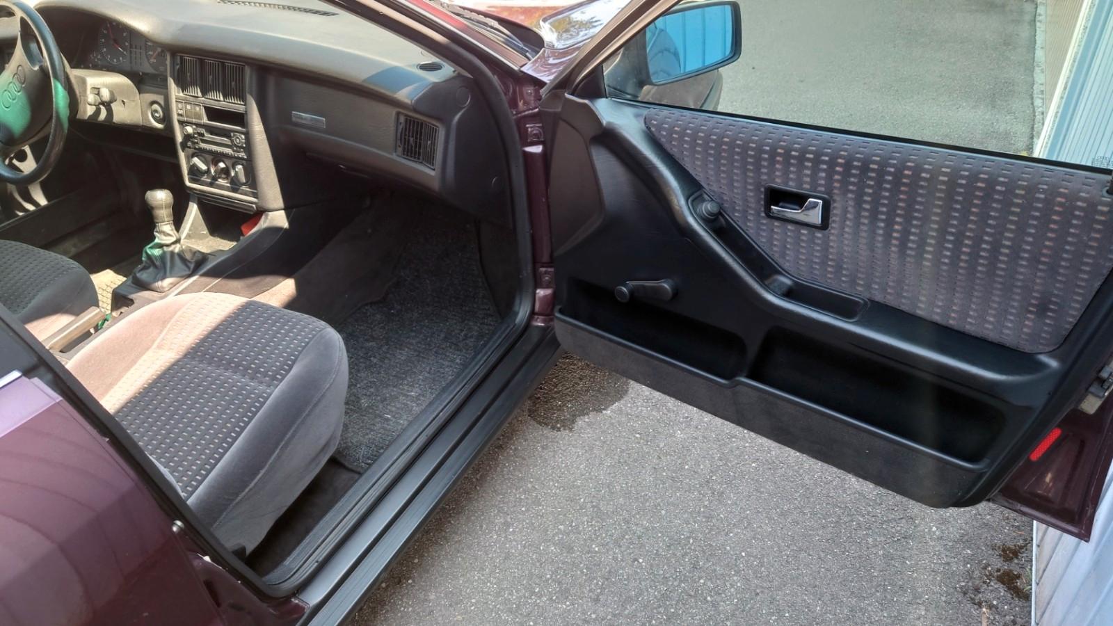Audi 80  Oldtimer mit H Kennzeichen