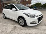 Hyundai i20 Go - Hyundai i20: Go