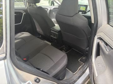 Toyota RAV 4 - 10