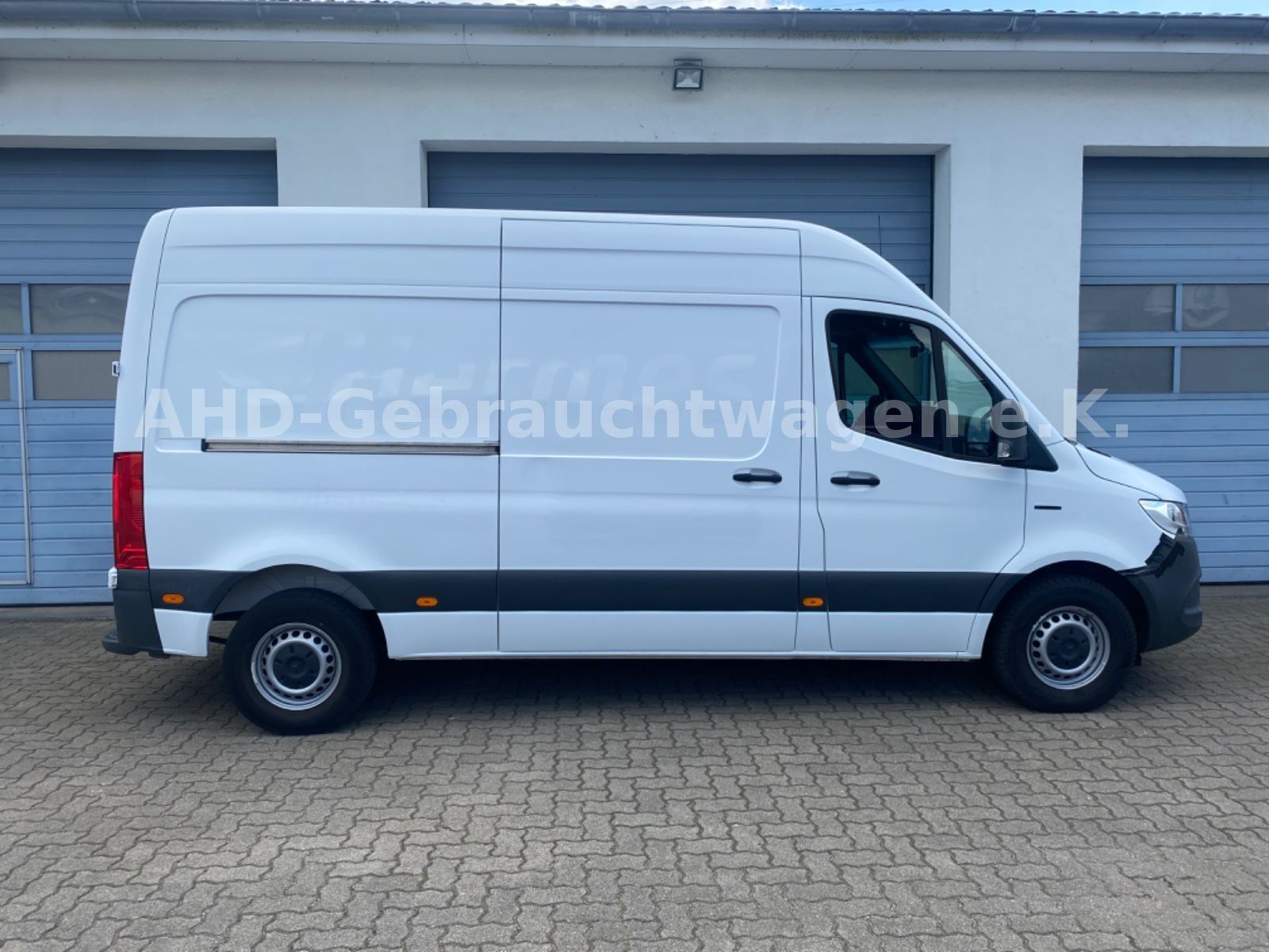 Fahrzeugabbildung Mercedes-Benz eSprinter III Kasten FWD eSprinter