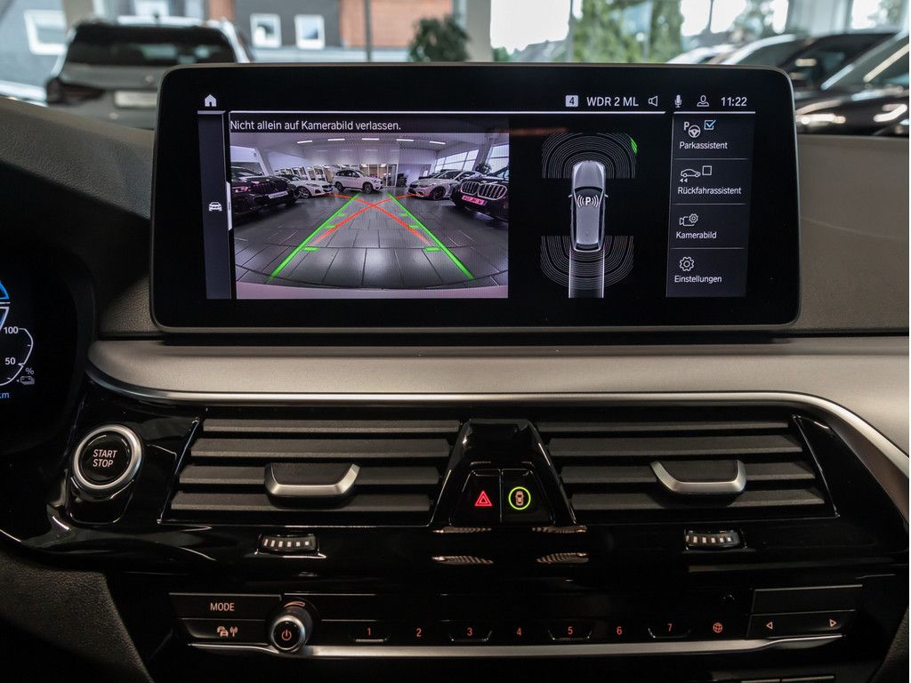 BMW 530e Touring AHK LED ACC NAVI KAMERA SHZ PDC foto 20
