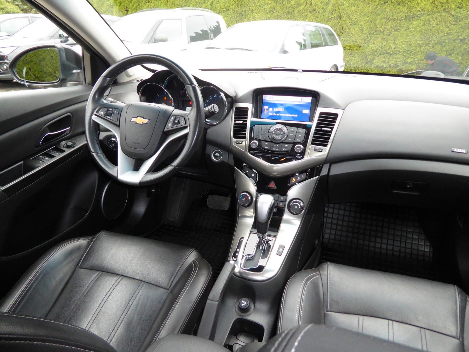Chevrolet Cruze 2013 — photo 11