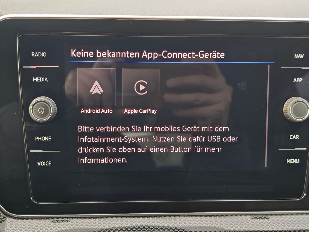 VW T-Cross R-Line 150PS DSG #AHK #kAMERA #NAVI VW T-Cross R-Line 150PS DSG #AHK #kAMERA #NAVI