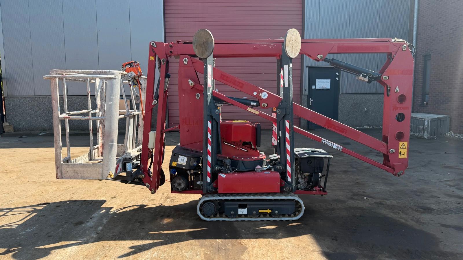 Hinowa Light Lift 14.72
