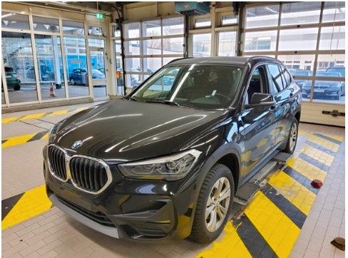 BMW X1 sDrive 18d Navi/LED/ParkAssis/Tempomat/Kamera