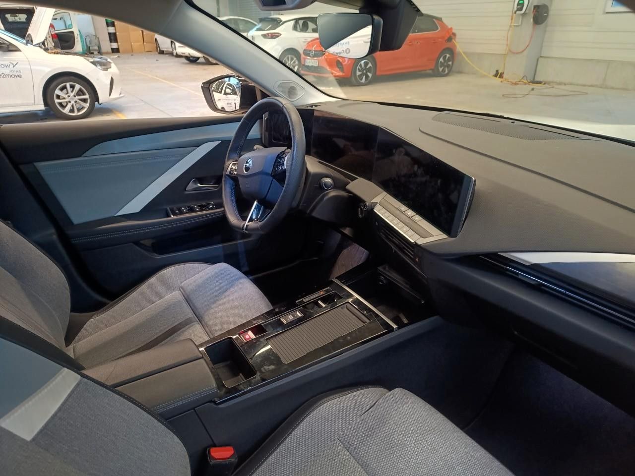 Fahrzeugabbildung Opel Astra L Lim. 1.2T ELEGANCE NAVI/LED/VIRTU./SPORT