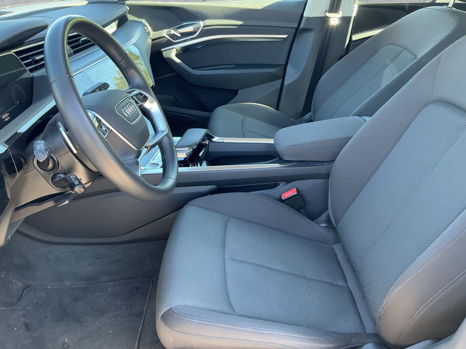 Audi e-tron - Bild 12