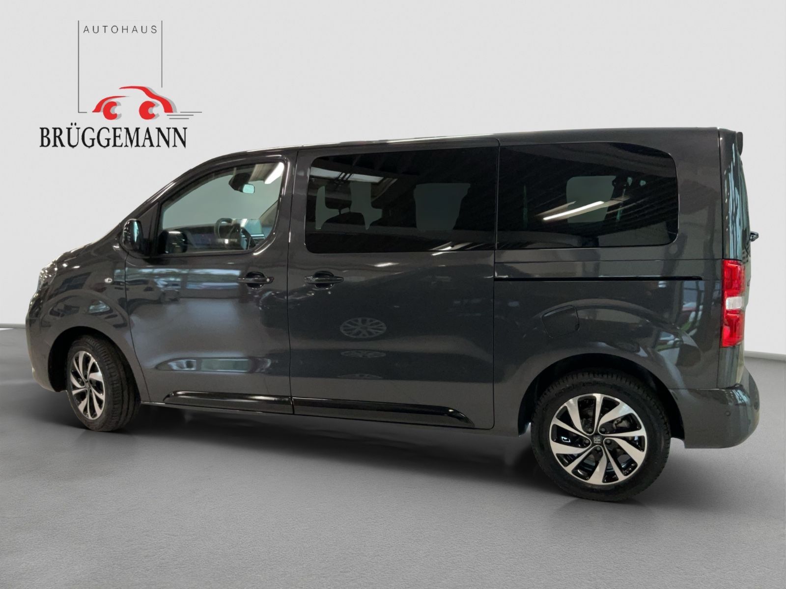 Fahrzeugabbildung Fiat Ulysse L2 2.0  180 PS AT8 LEDER  **TOP**