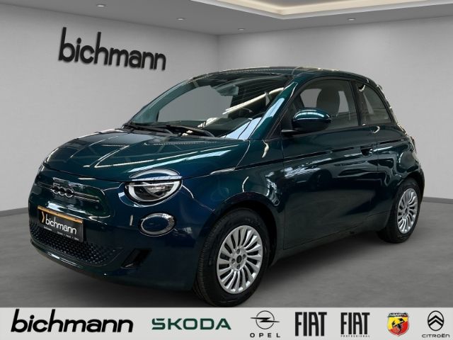 Fiat 500e Action Radio DAB Apps Schnelladen