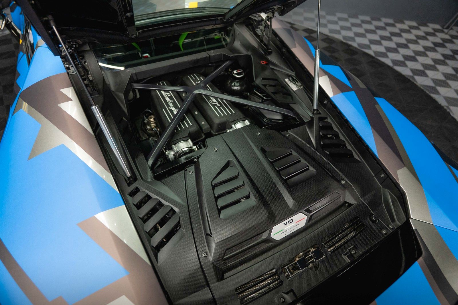 Fahrzeugabbildung Lamborghini Huracán EVO V10 LP640 AWD *Lift*LED*Keramik*19%*
