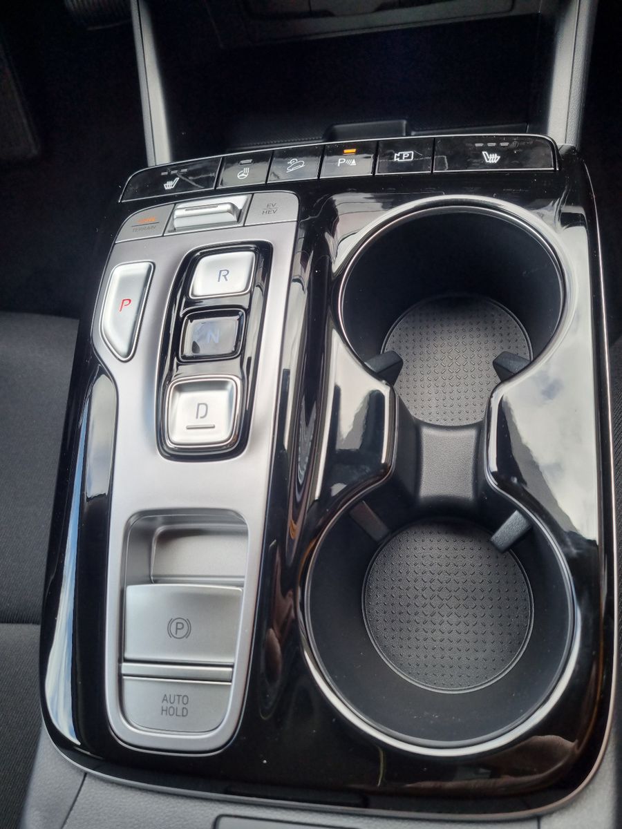 Fahrzeugabbildung Hyundai Tucson TREND Plug-In Hybrid 4WD LED ASSI SOFORT