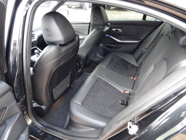 Fahrzeugabbildung BMW 320d xDrive M Sport/1.Hd/Laser/190PS/Navi/Leder