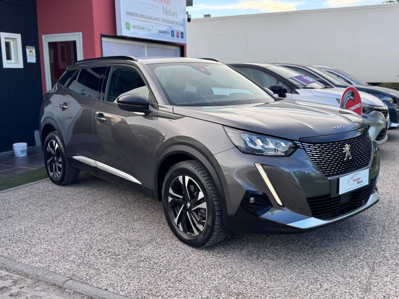 Peugeot 2008 BlueHDi 130 S&S EAT8 Allure imagem 3