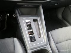 VW Golf VIII 2.0 TDI Goal DSG LED Nav Rfk Ahk ACC VW Golf VIII 2.0 TDI Goal DSG LED Nav Rfk Ahk ACC