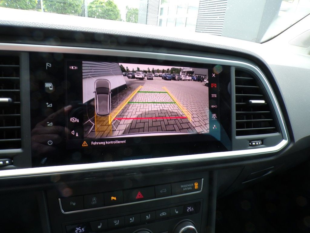 Fahrzeugabbildung SEAT Ateca 1.5 TSI DSG Style