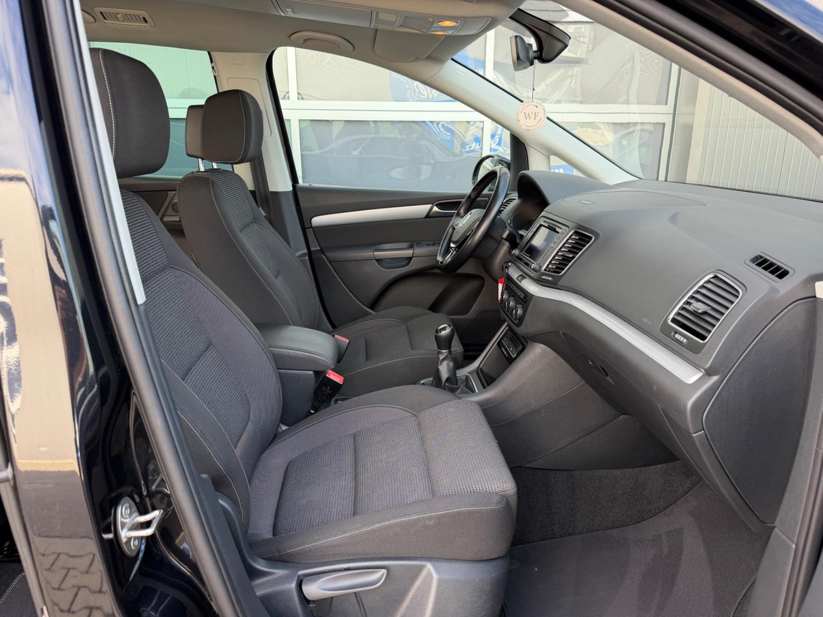 Volkswagen Sharan Comfortline|Navi|7Sitze|AHK|Alu|