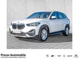 BMW X1 sDrive18d PANO RFK PDC V+H DAB Parkass. LM - gebrauchte BMW X1 aus dem Jahr 2022
