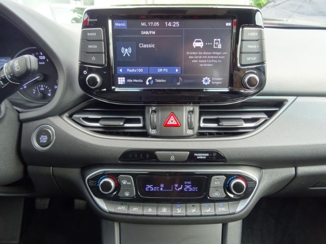 Fahrzeugabbildung Hyundai i30 1.0 T-GDi  Apple CarPlay+Kamera+SHZ+PDC+UVM+