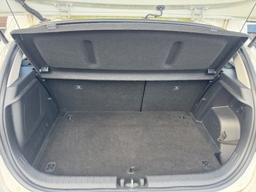Hyundai i20 - 12