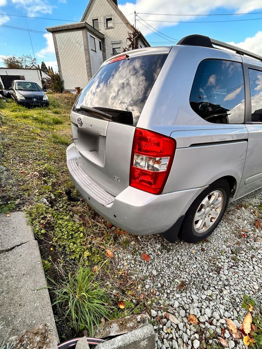 Kia Carnival 2006 — photo 6