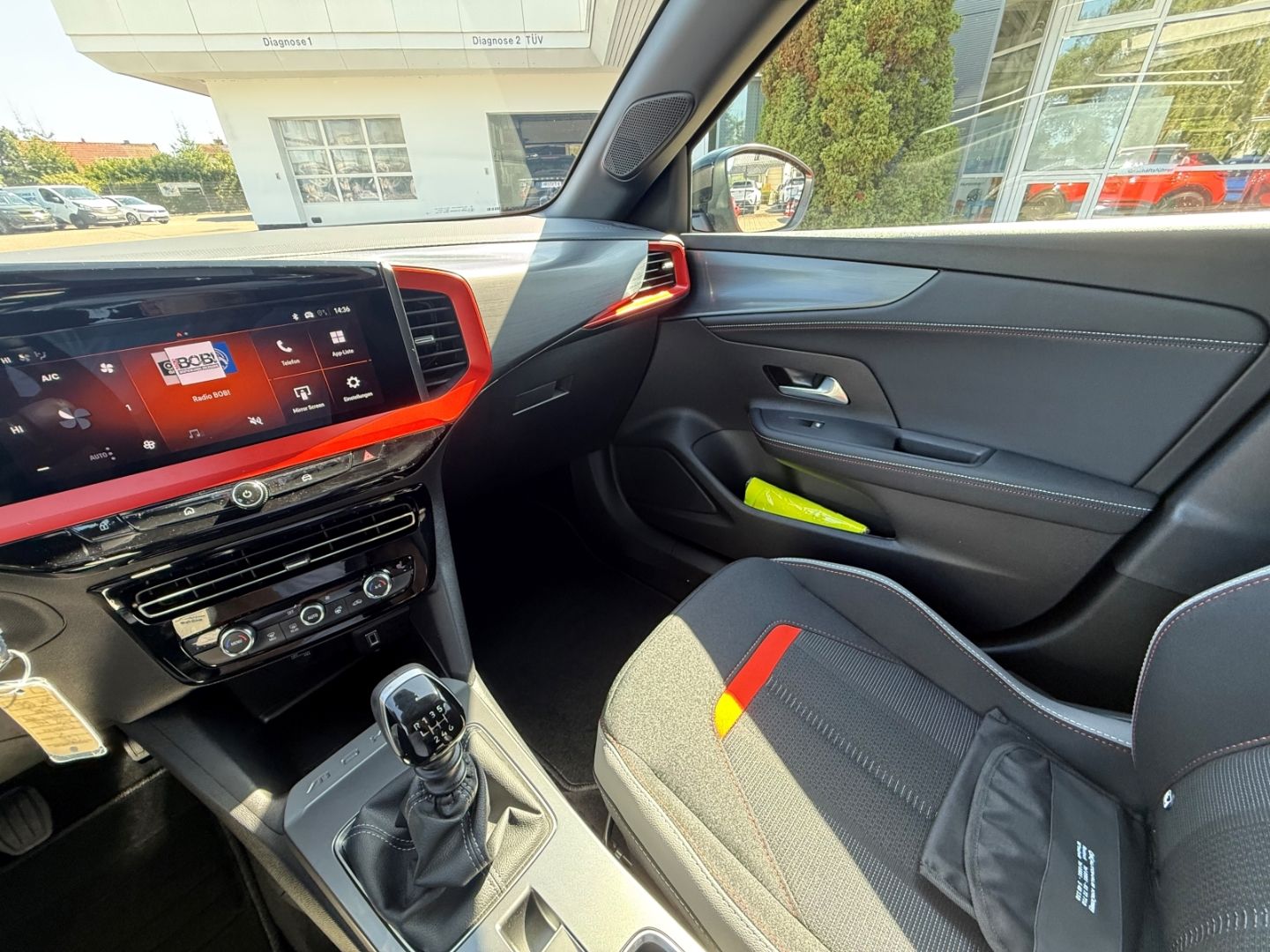Fahrzeugabbildung Opel Mokka YES 1.2 Turbo SHZ+LHZ+Kamera+Allwetter