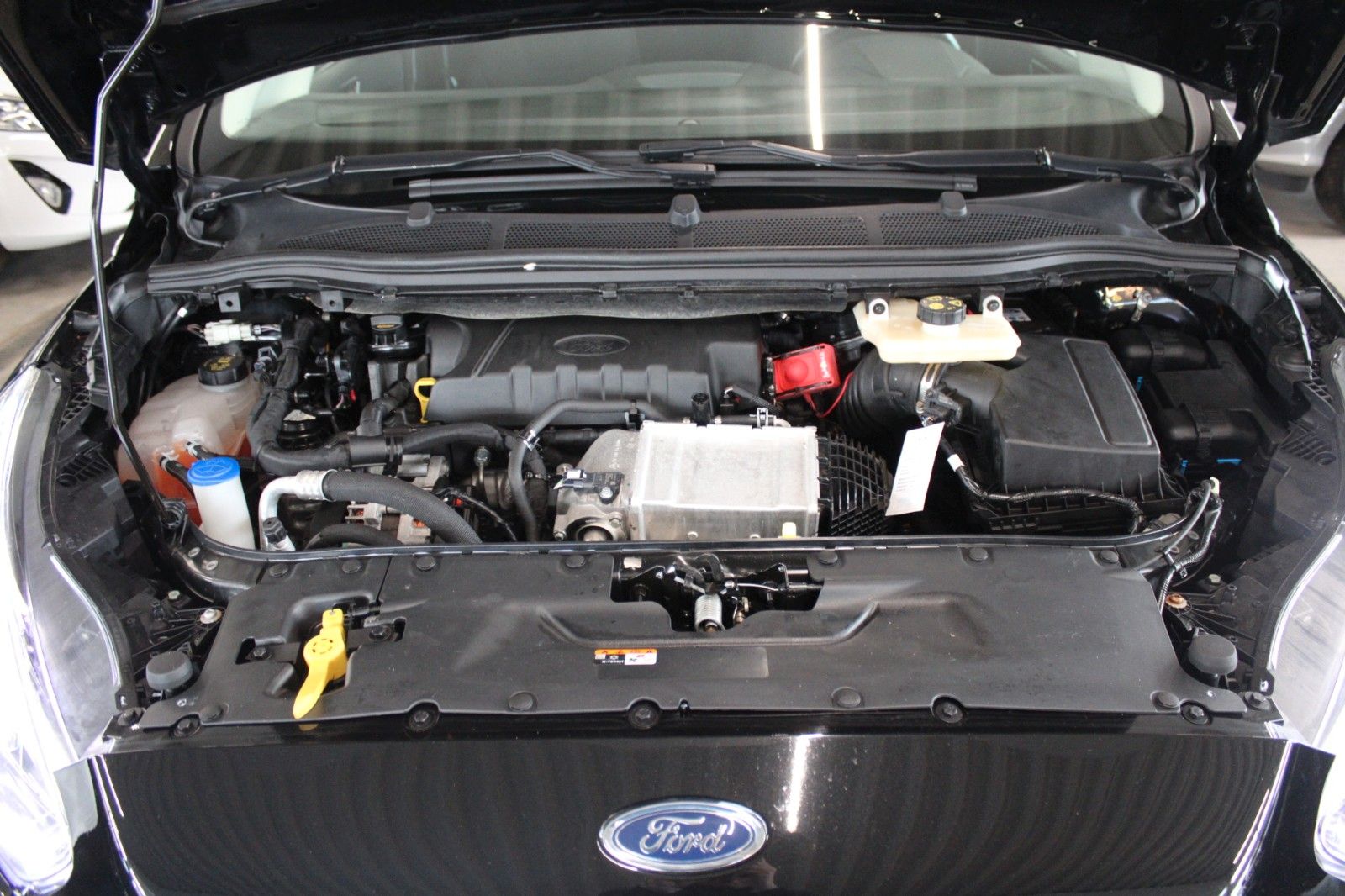 Fahrzeugabbildung Ford S-Max Titanium Automatik 7-Sitze AHK ACC CAM LED