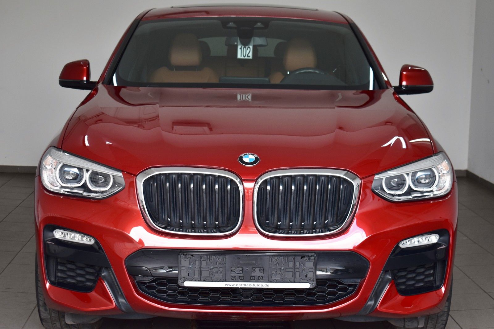 Fahrzeugabbildung BMW X4 20dA xDrive  M Sport Leder,Navi,LED,Panorama