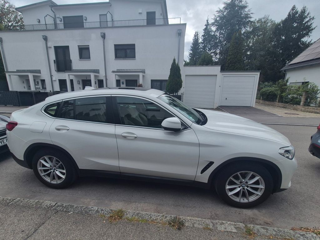 Image of BMW X4