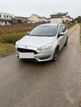 Ford Focus Turnier III 2016 98TKM TÜV Neu - Ford Focus: 201